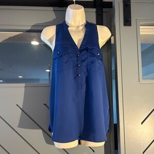 Rock and Republic royal blue sleeveless top with fun button detail size small